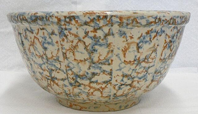 Red Wing Pottery 10 Inch Panel Bowl
